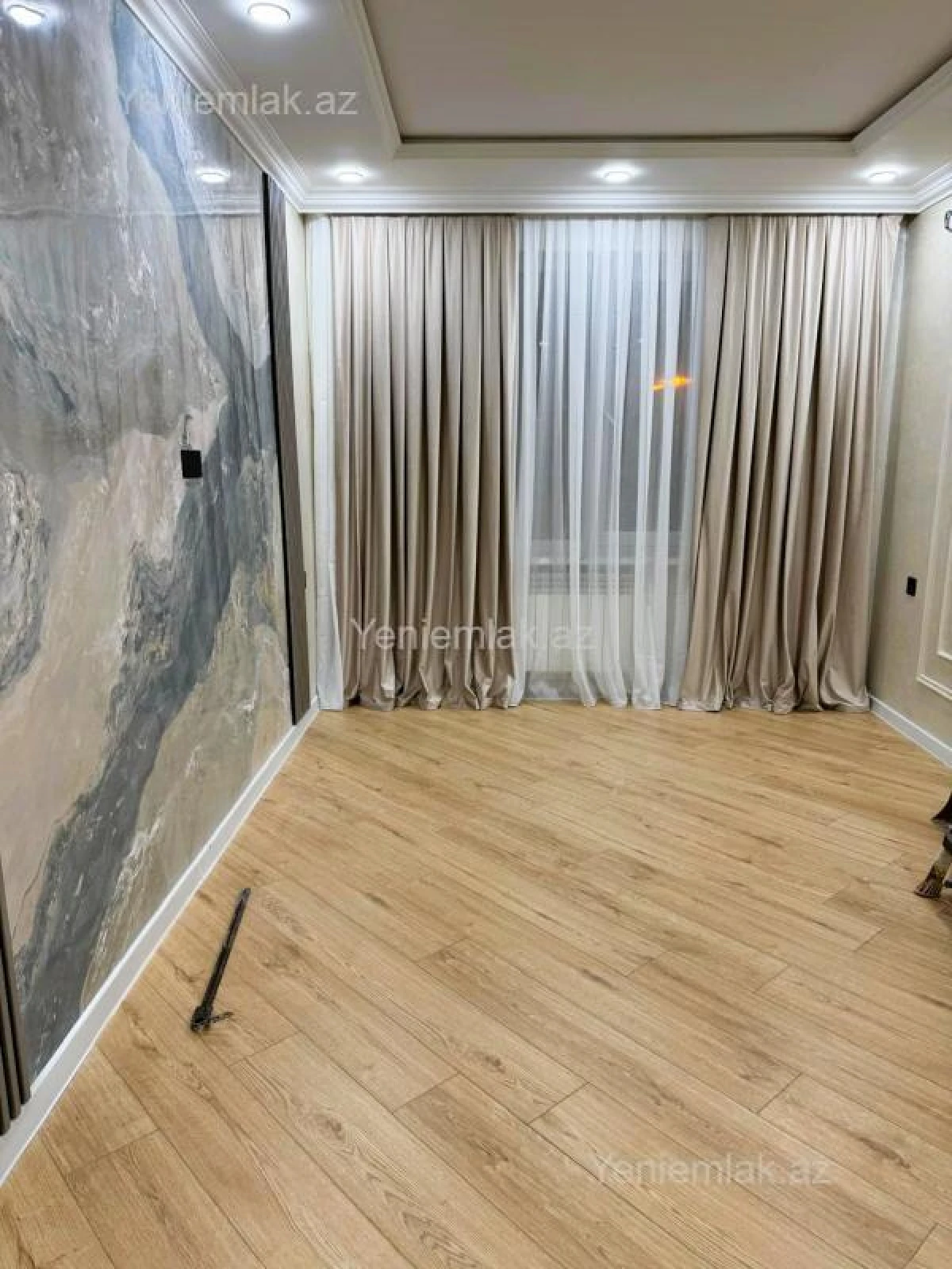 Satılır 3 otaqlı köhnə tikili 85 m²