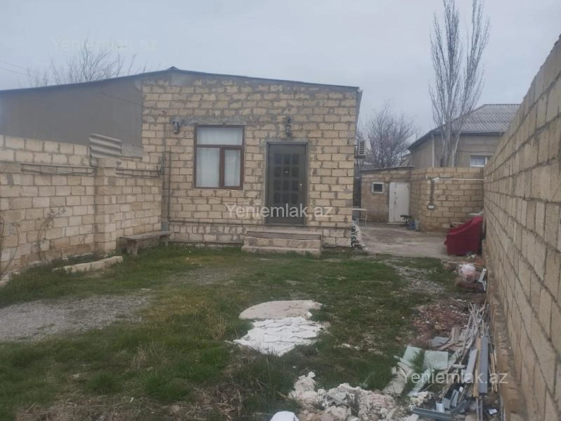Satılır 4 otaqlı həyət evi 115 m²
