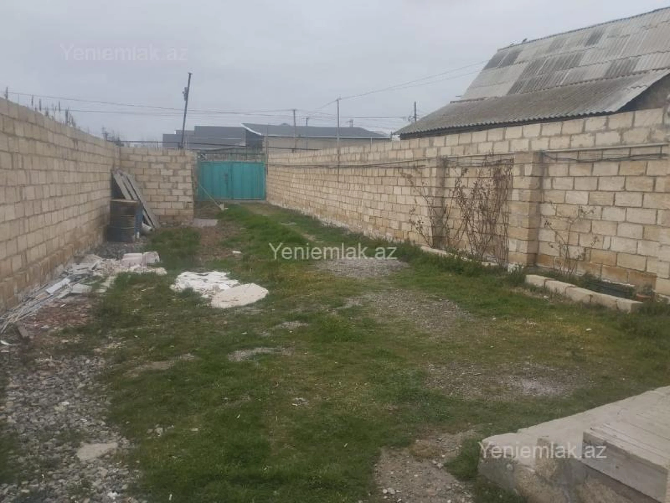 Satılır 4 otaqlı həyət evi 115 m²