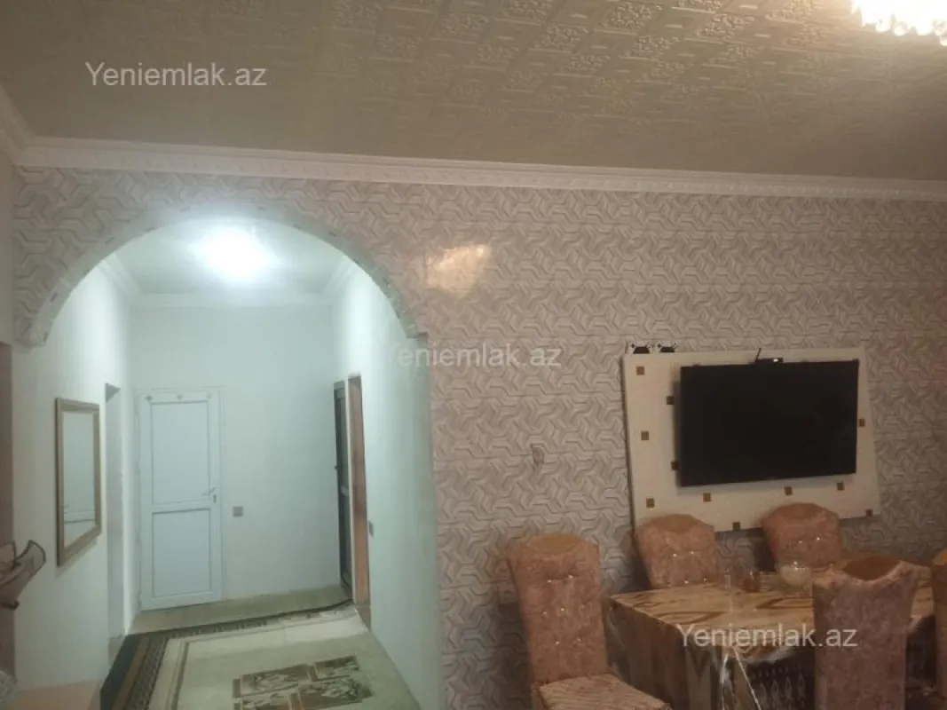 Satılır 4 otaqlı həyət evi 115 m²
