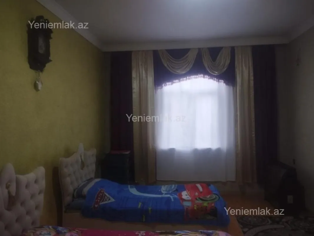 Satılır 4 otaqlı həyət evi 115 m²