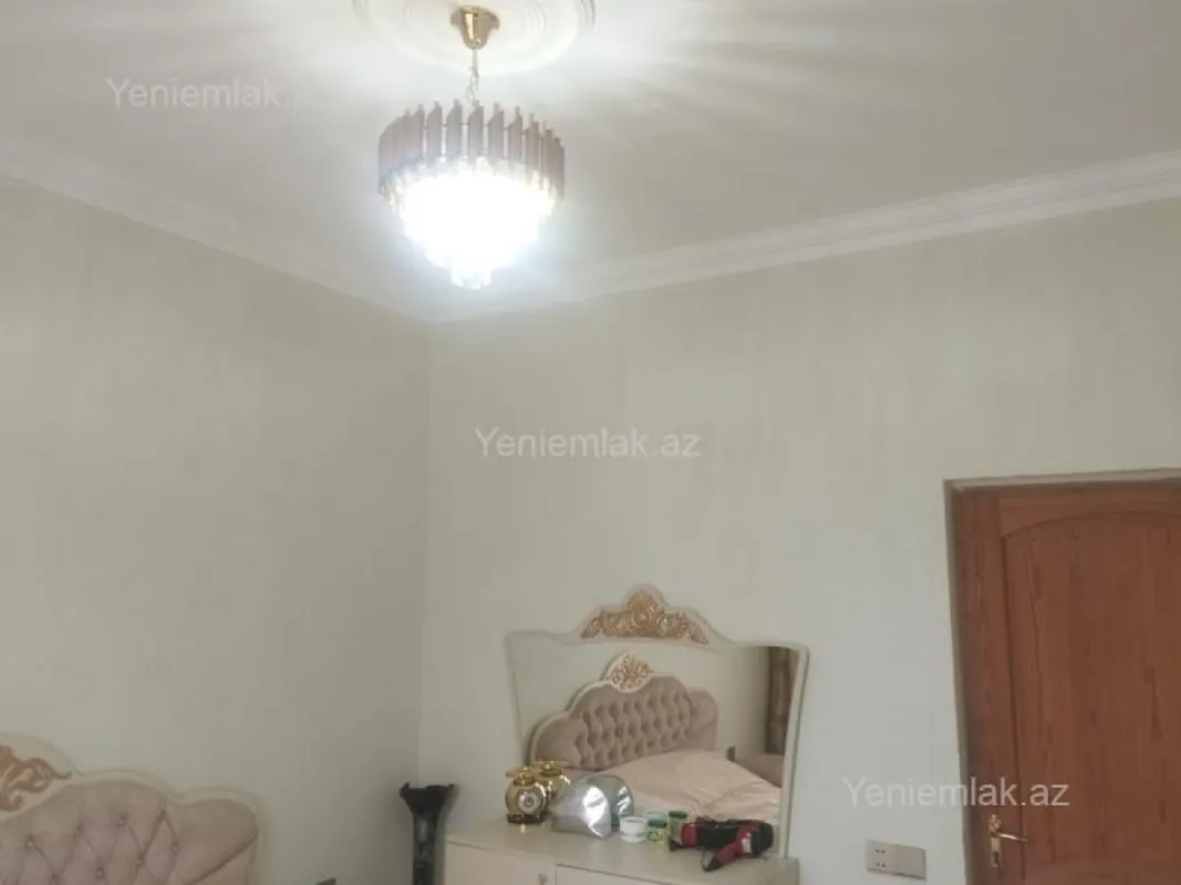 Satılır 4 otaqlı həyət evi 115 m²