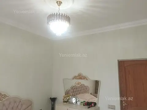 Satılır 4 otaqlı həyət evi 115 m²