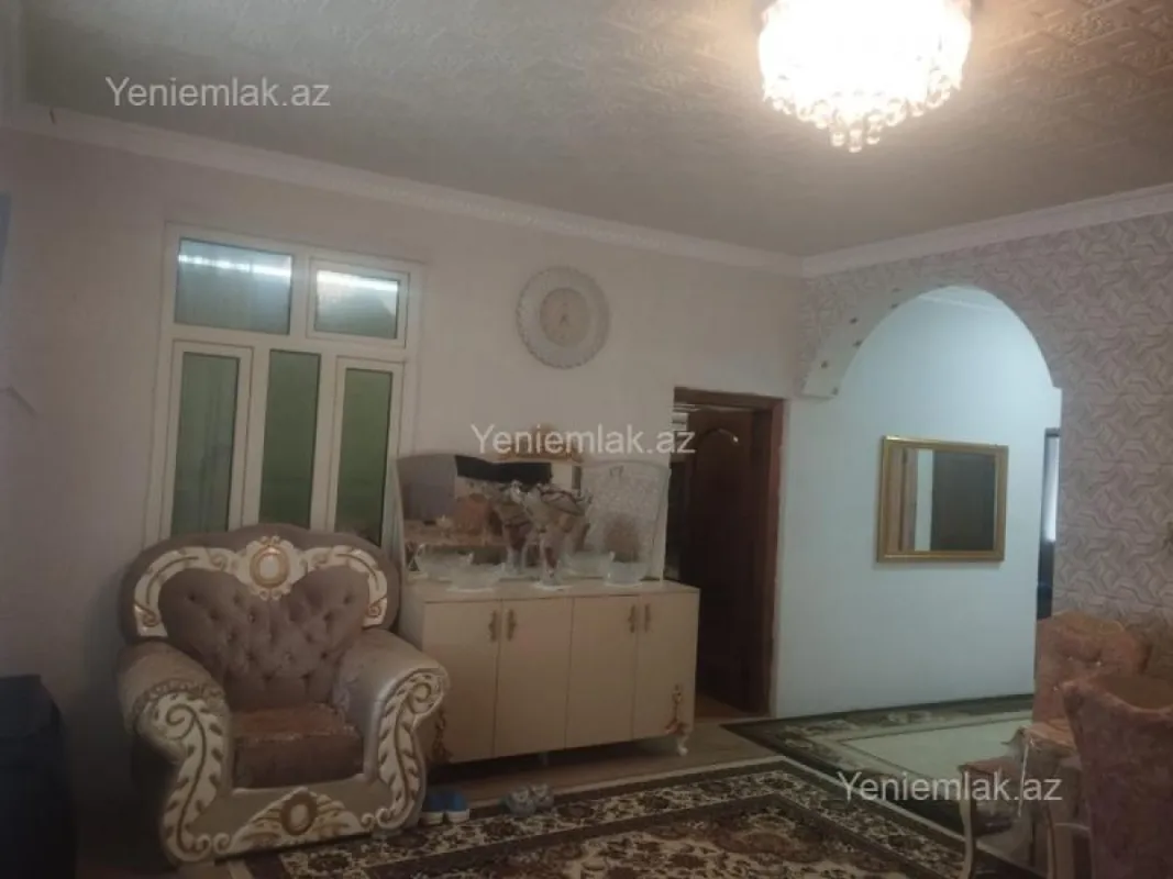 Satılır 4 otaqlı həyət evi 115 m²