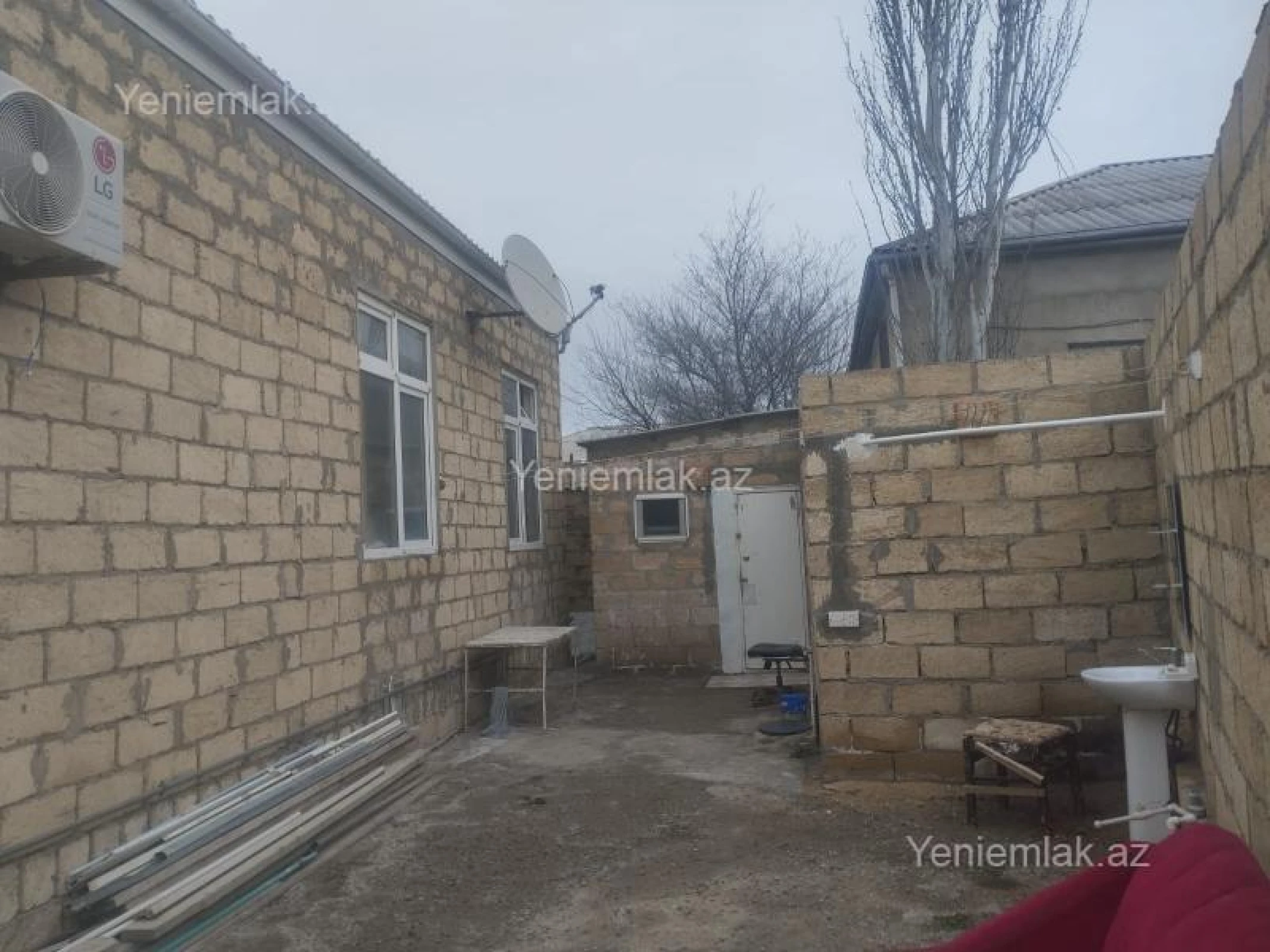 Satılır 4 otaqlı həyət evi 115 m²
