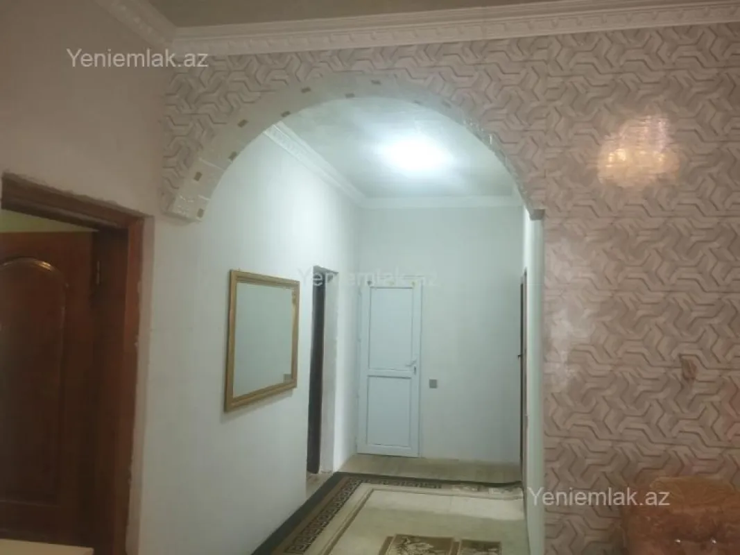 Satılır 4 otaqlı həyət evi 115 m²