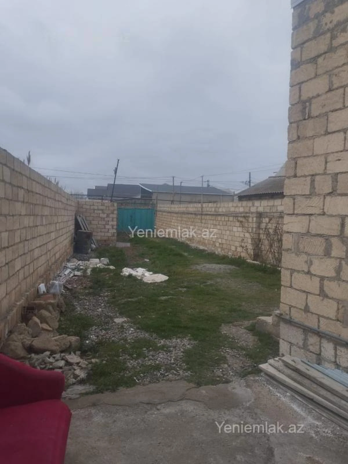 Satılır 4 otaqlı həyət evi 115 m²