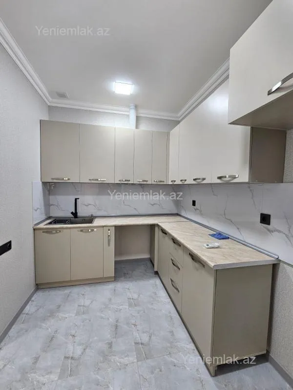 Satılır 3 otaqlı yeni tikili 73 m²