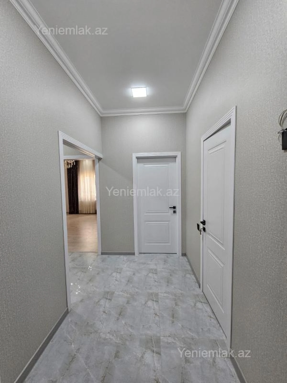 Satılır 3 otaqlı yeni tikili 73 m²