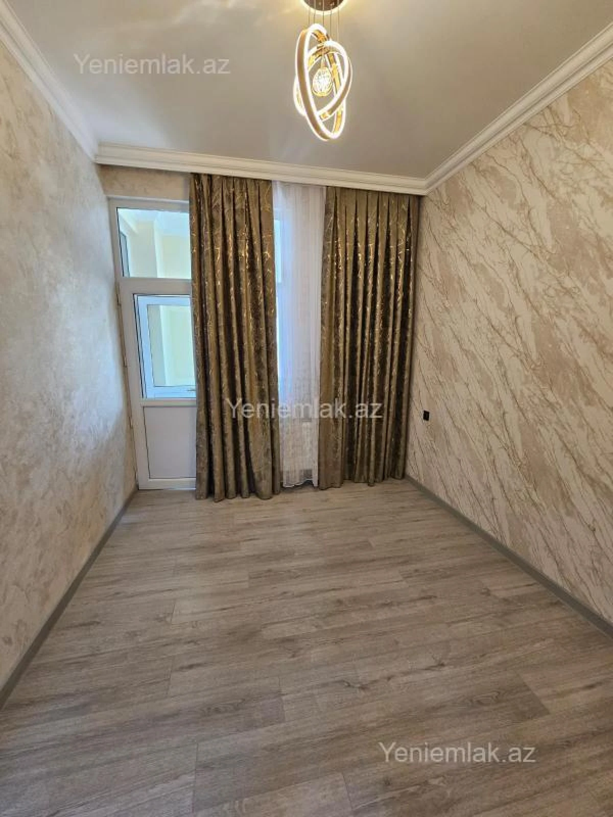 Satılır 3 otaqlı yeni tikili 73 m²