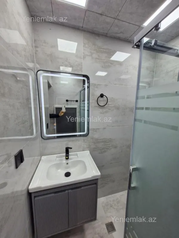 Satılır 4 otaqlı köhnə tikili 80 m²