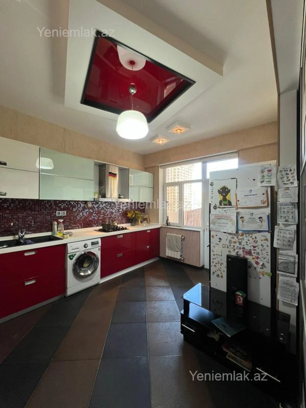 Satılır 2 otaqlı yeni tikili 93 m²