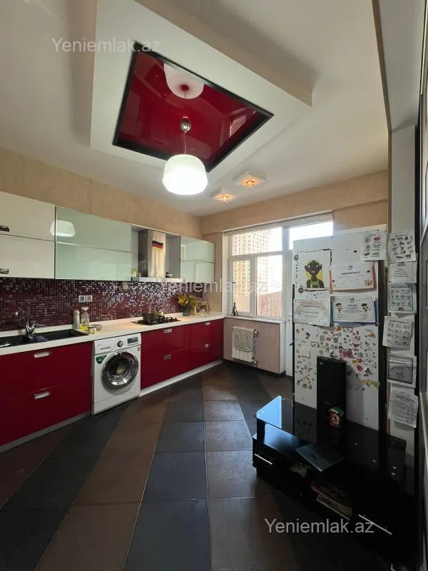 Satılır 2 otaqlı yeni tikili 93 m²