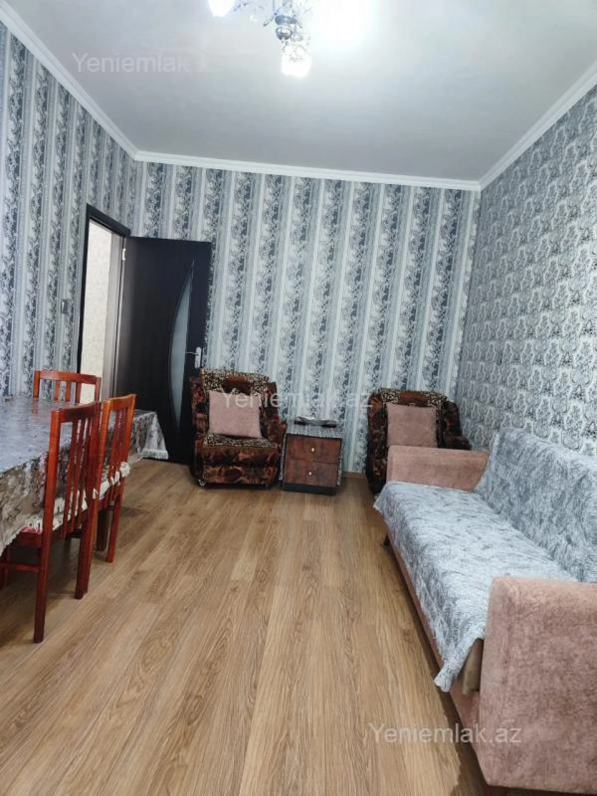 Satılır 3 otaqlı köhnə tikili 80 m²