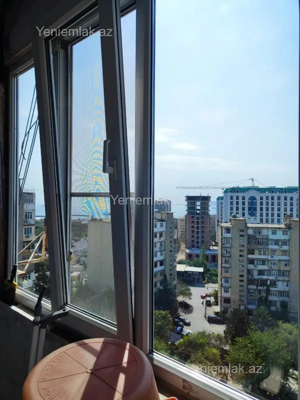 Satılır 3 otaqlı köhnə tikili 80 m²