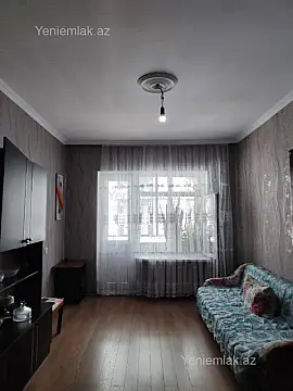 Satılır 3 otaqlı köhnə tikili 80 m²