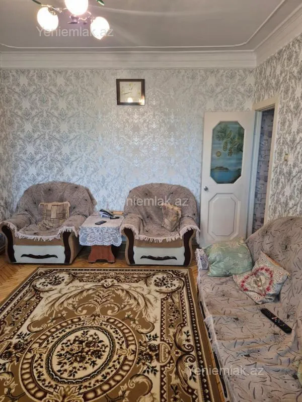 Satılır 3 otaqlı köhnə tikili 70 m²