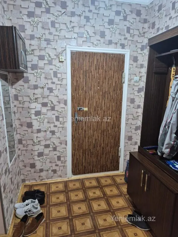 Satılır 3 otaqlı köhnə tikili 70 m²