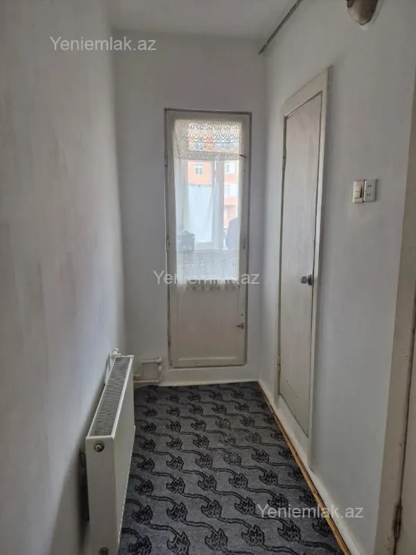 Satılır 3 otaqlı köhnə tikili 70 m²