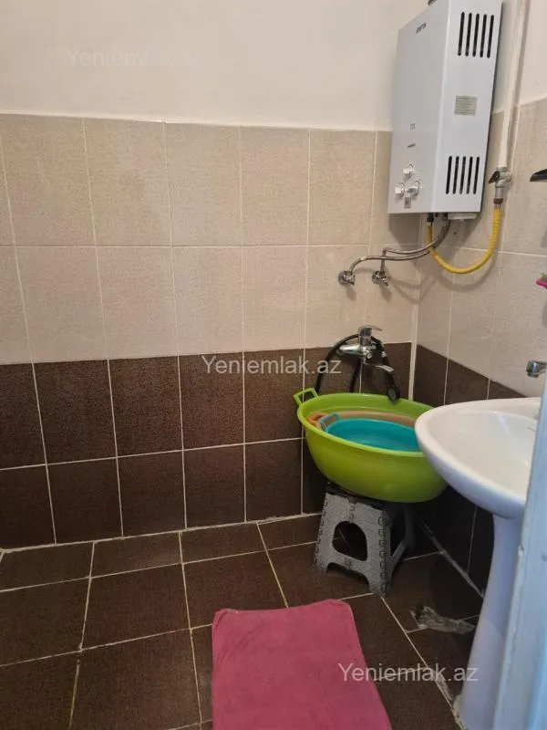 Satılır 3 otaqlı köhnə tikili 70 m²