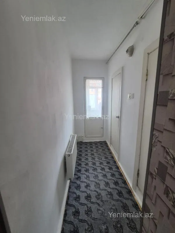 Satılır 3 otaqlı köhnə tikili 70 m²