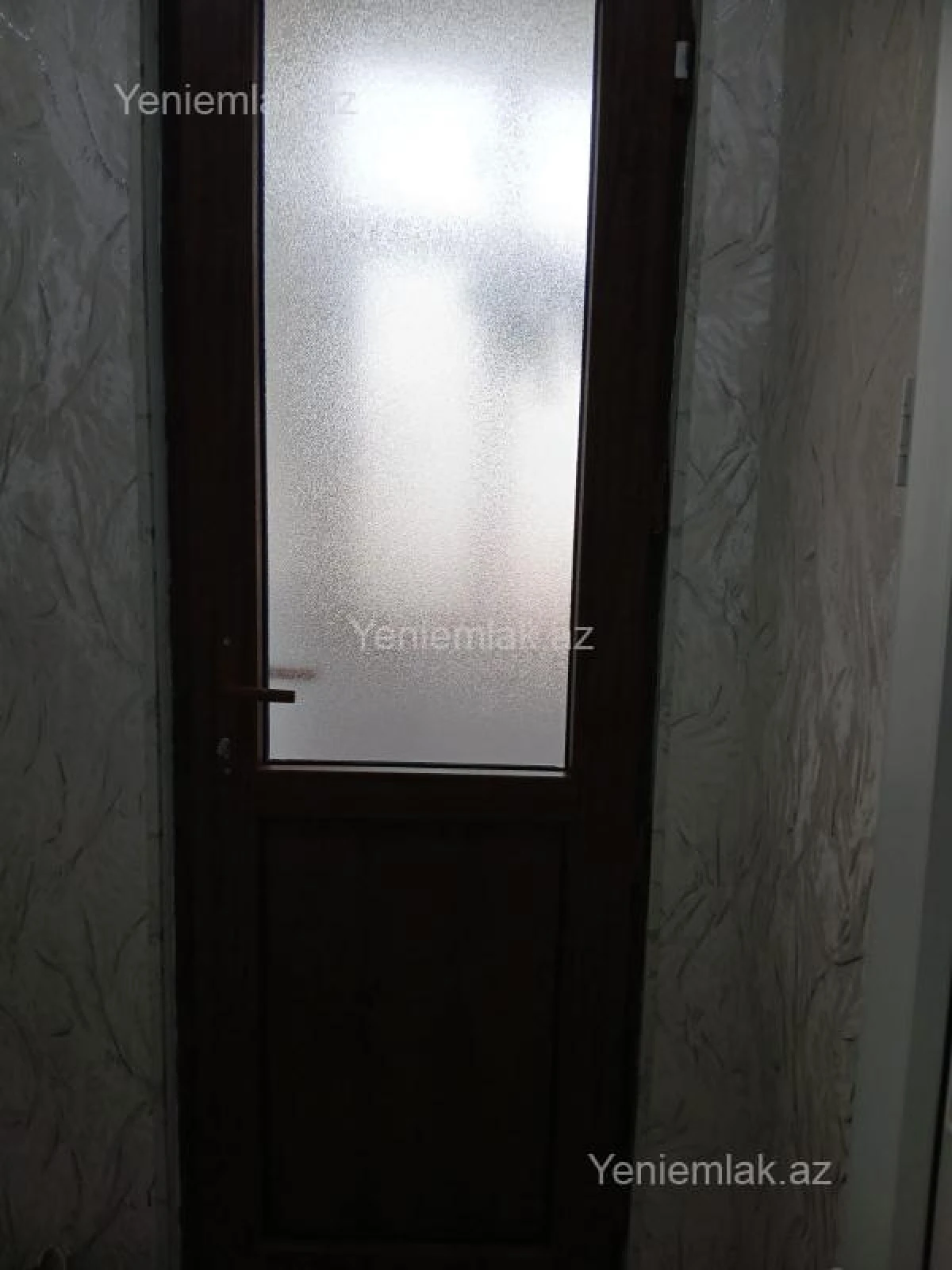 Satılır 4 otaqlı köhnə tikili 85 m²