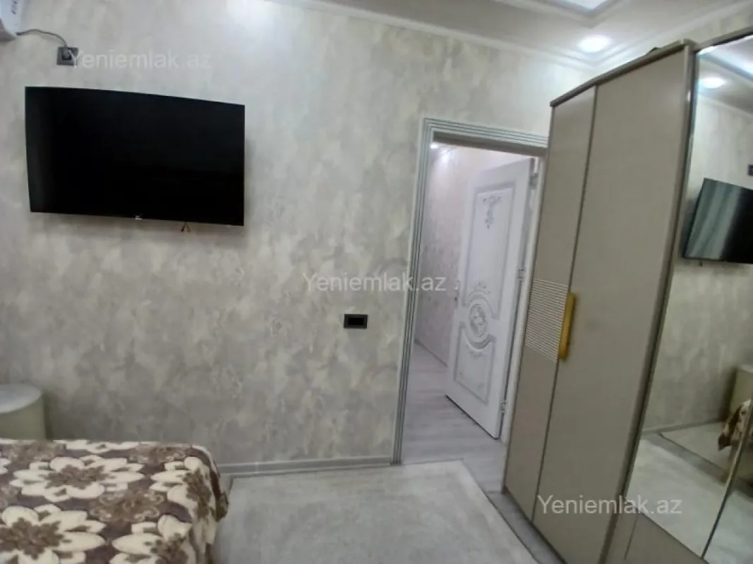 Satılır 4 otaqlı köhnə tikili 85 m²