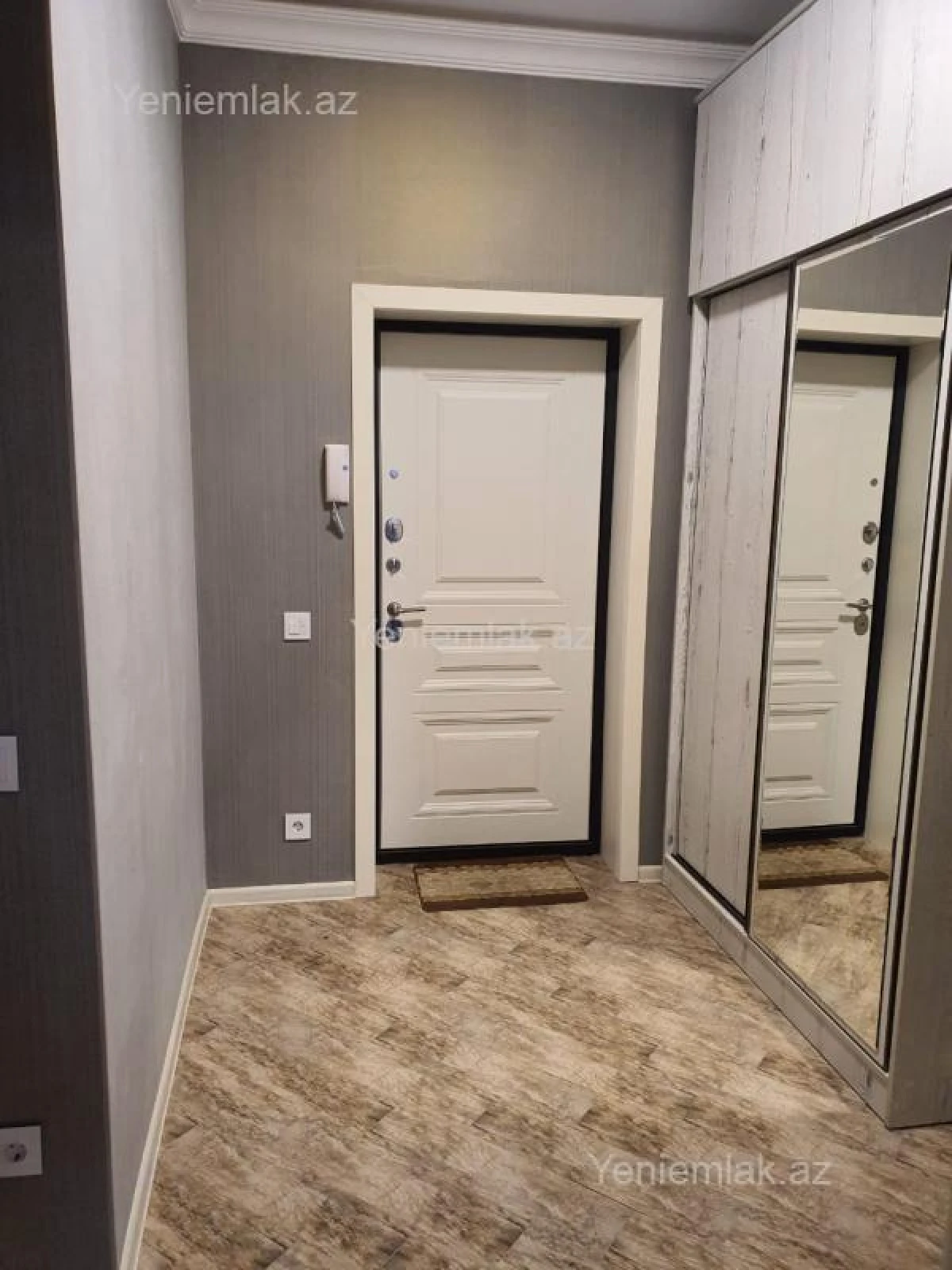 Satılır 3 otaqlı yeni tikili 90 m²