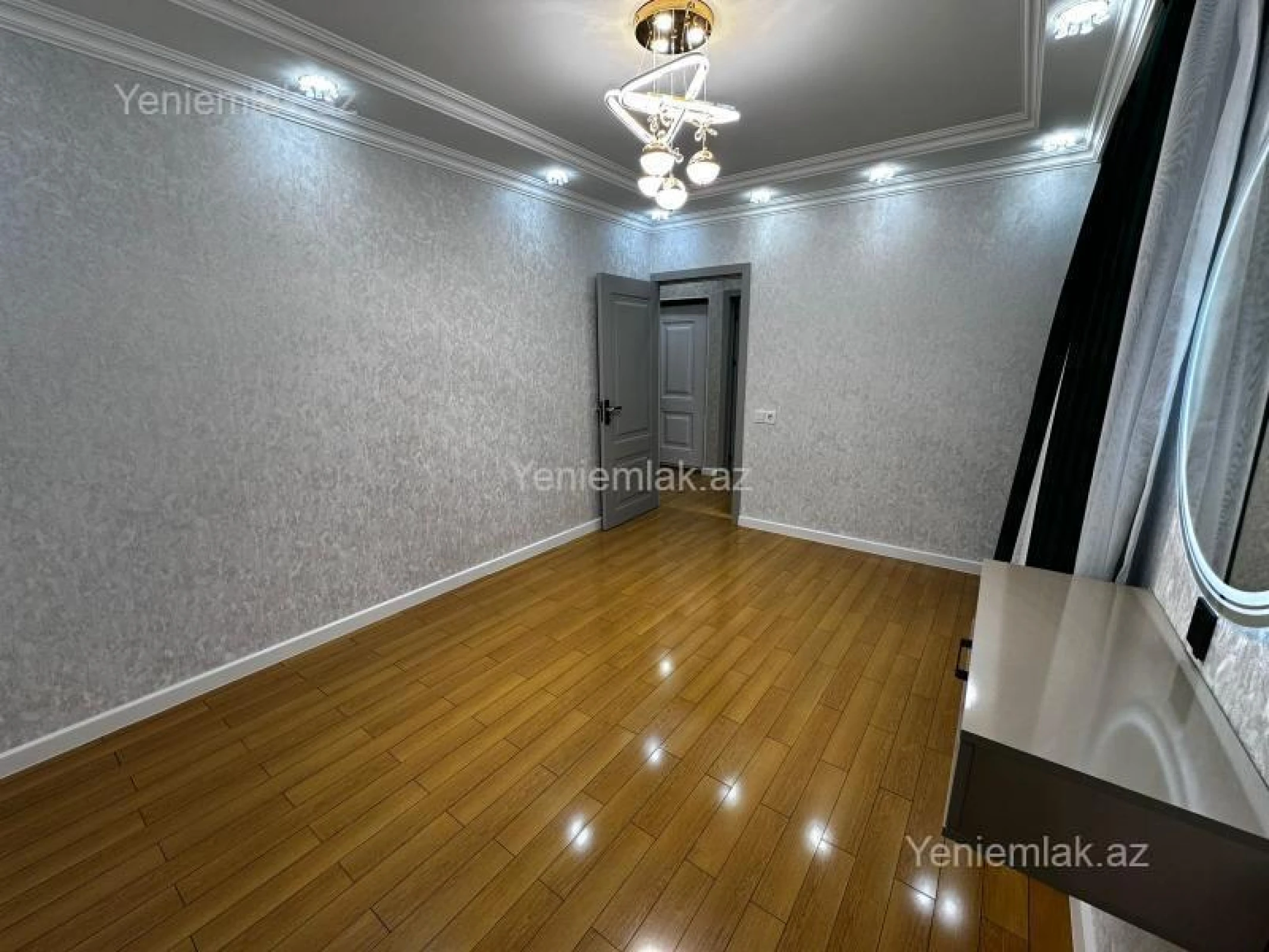 Satılır 3 otaqlı köhnə tikili 68 m²