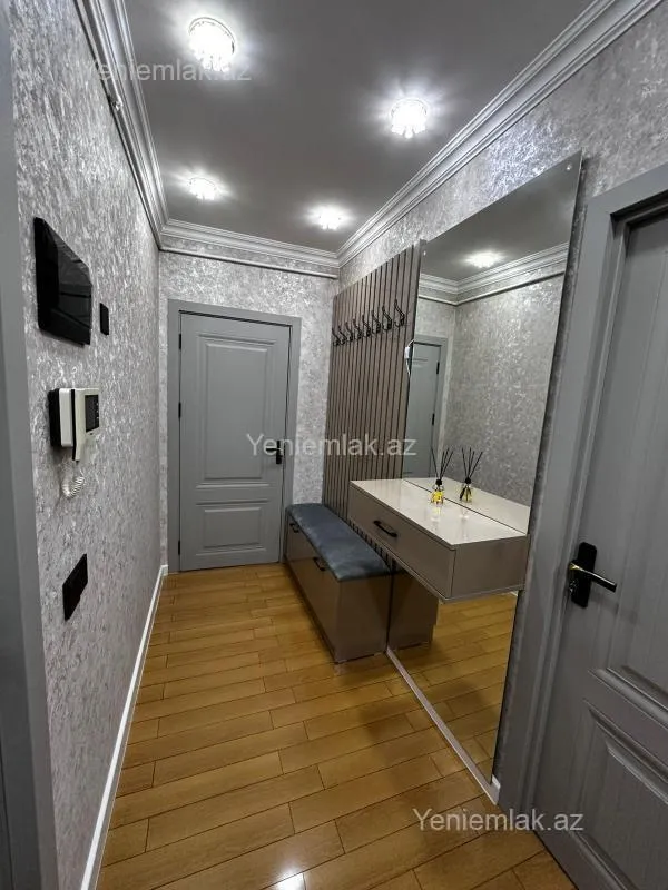 Satılır 3 otaqlı köhnə tikili 68 m²