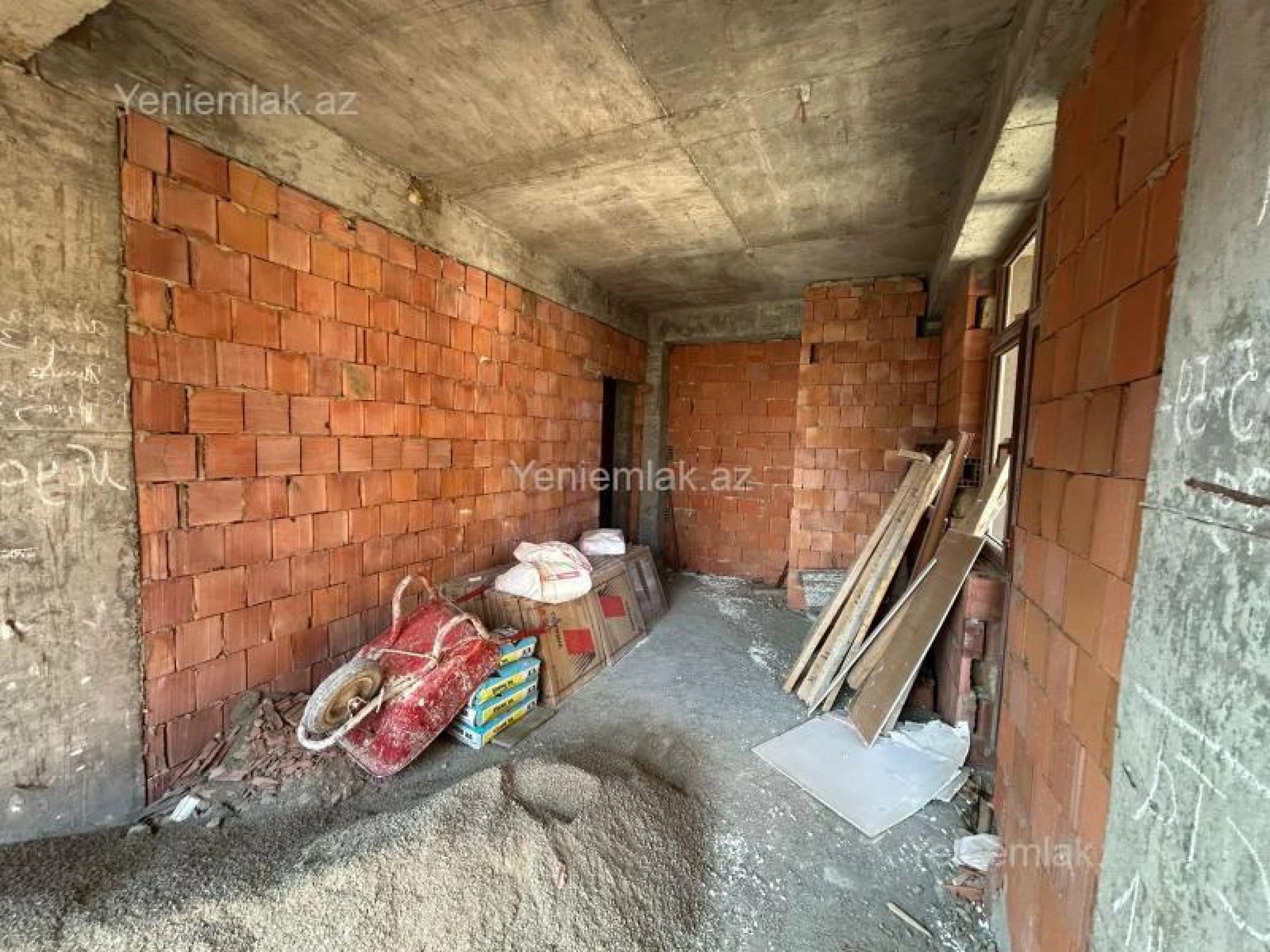 Satılır 2 otaqlı yeni tikili 89 m²