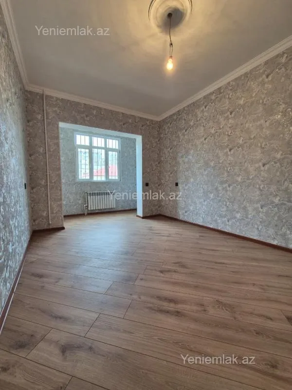 Satılır 3 otaqlı köhnə tikili 90 m²