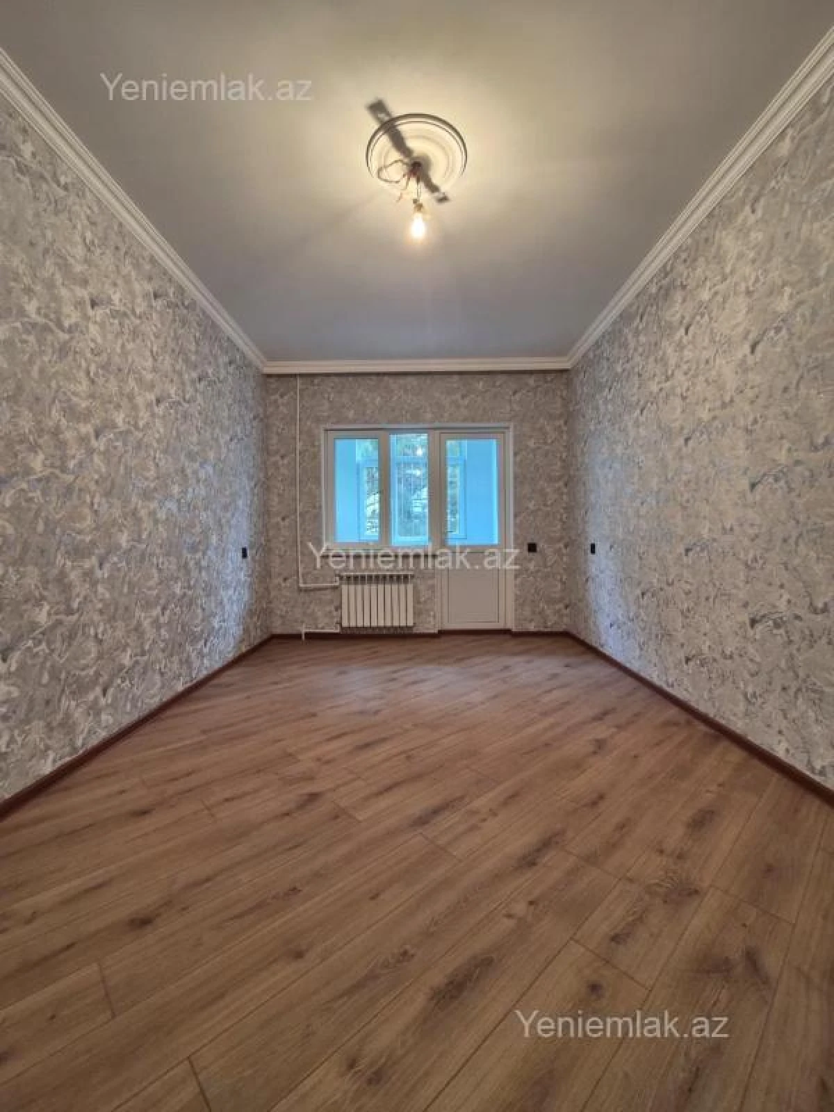 Satılır 3 otaqlı köhnə tikili 90 m²