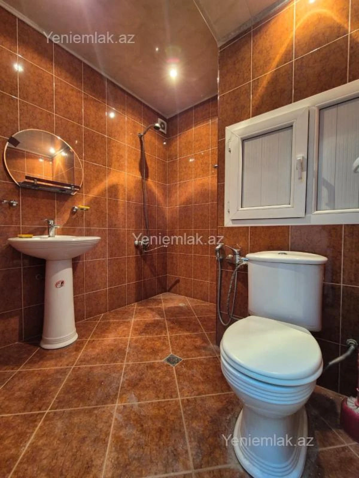 Satılır 3 otaqlı köhnə tikili 90 m²