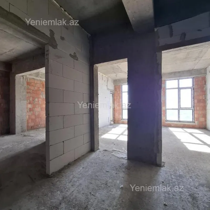 Satılır 3 otaqlı yeni tikili 77 m²