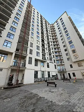 Satılır 4 otaqlı yeni tikili 200 m²