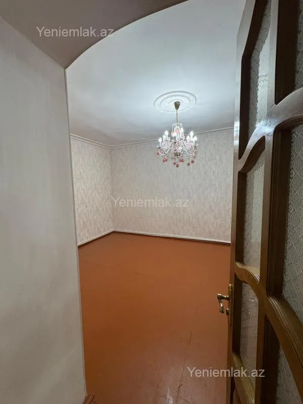 Satılır 3 otaqlı köhnə tikili 67 m²