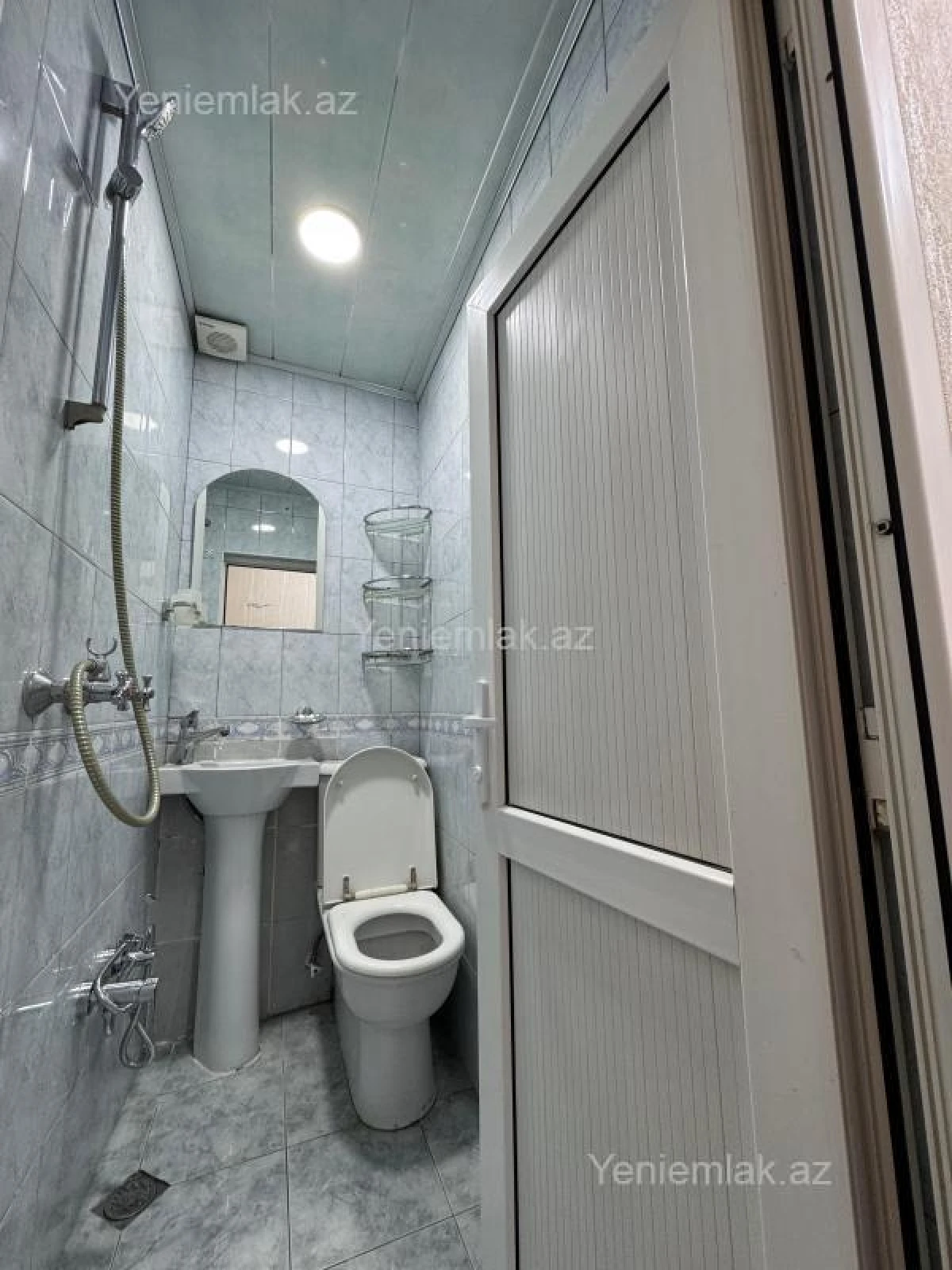 Satılır 3 otaqlı köhnə tikili 67 m²