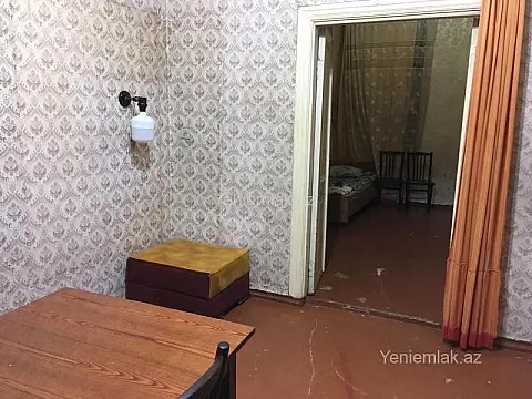 Satılır 2 otaqlı köhnə tikili 40 m²
