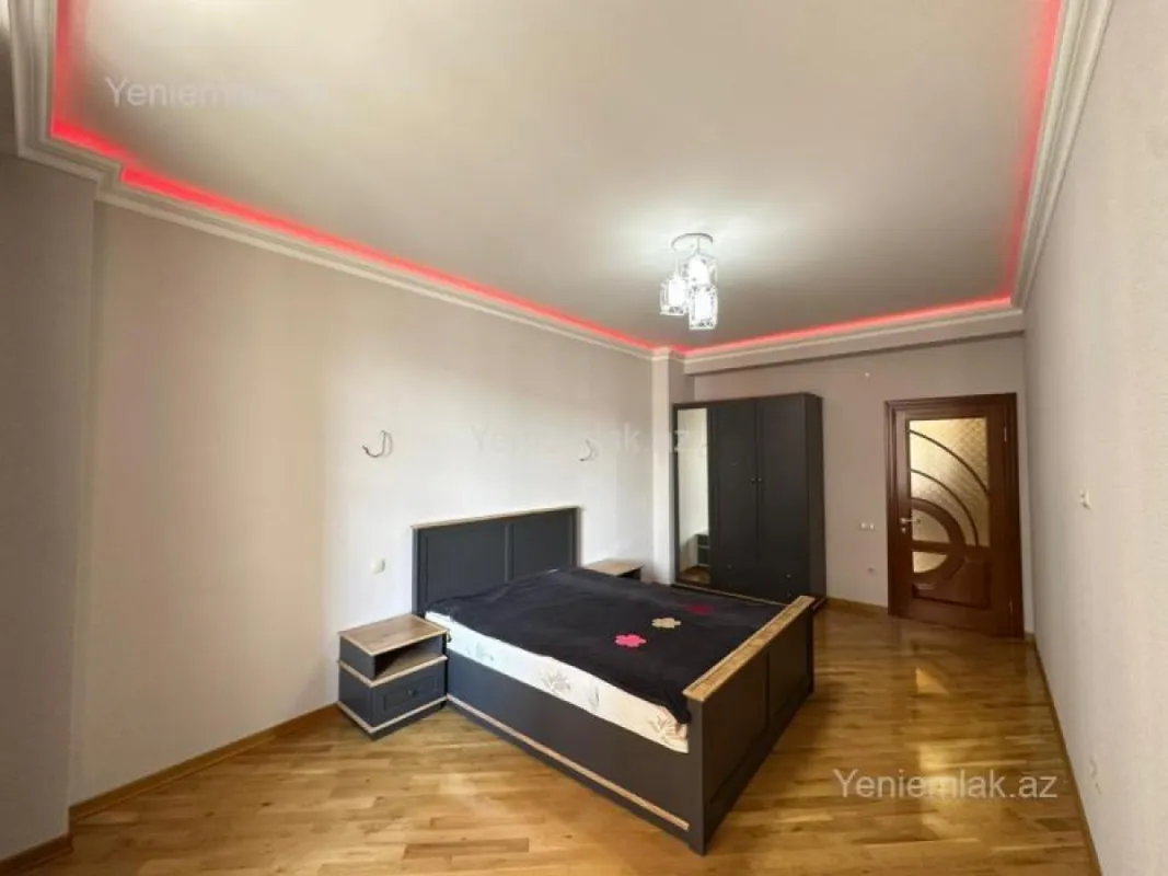 Satılır 3 otaqlı yeni tikili 156 m²