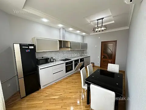 Satılır 3 otaqlı yeni tikili 156 m²