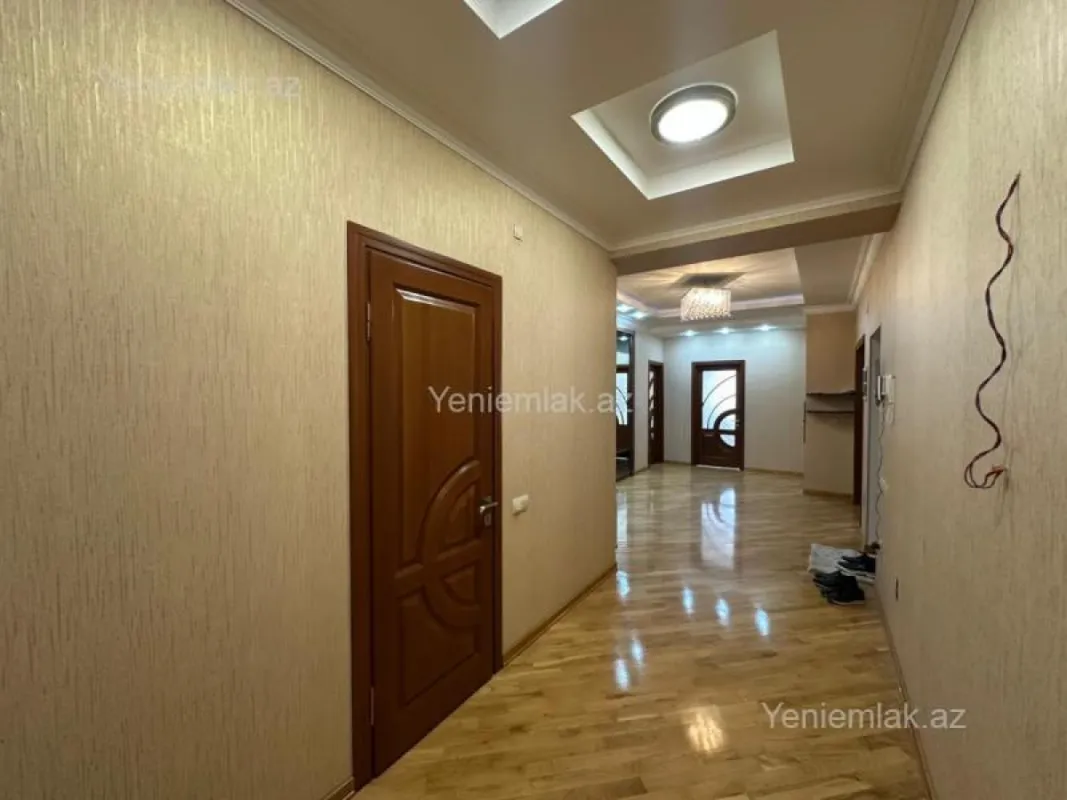 Satılır 3 otaqlı yeni tikili 156 m²