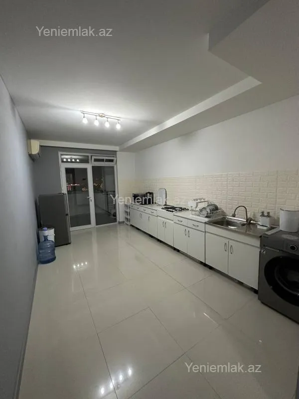 Satılır 2 otaqlı yeni tikili 105 m²