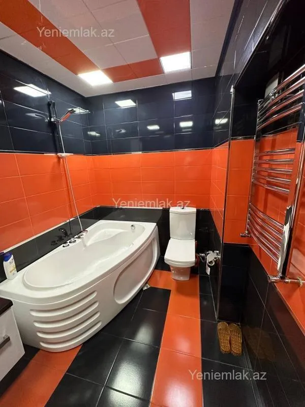 Satılır 2 otaqlı yeni tikili 105 m²