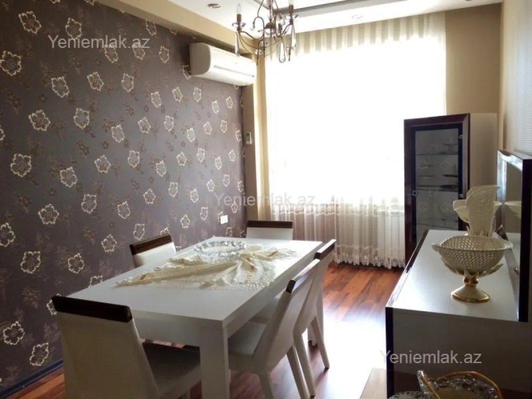 Satılır 4 otaqlı yeni tikili 117 m²
