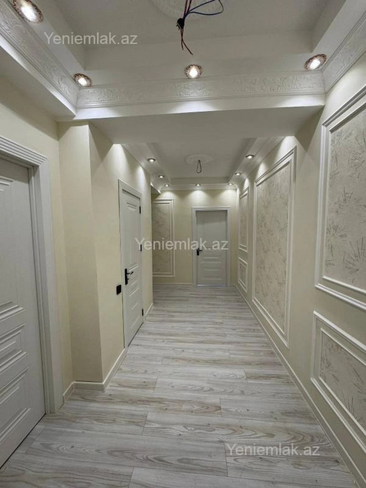 Satılır 3 otaqlı yeni tikili 83 m²