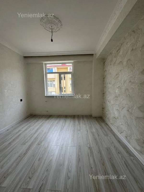 Satılır 3 otaqlı yeni tikili 83 m²