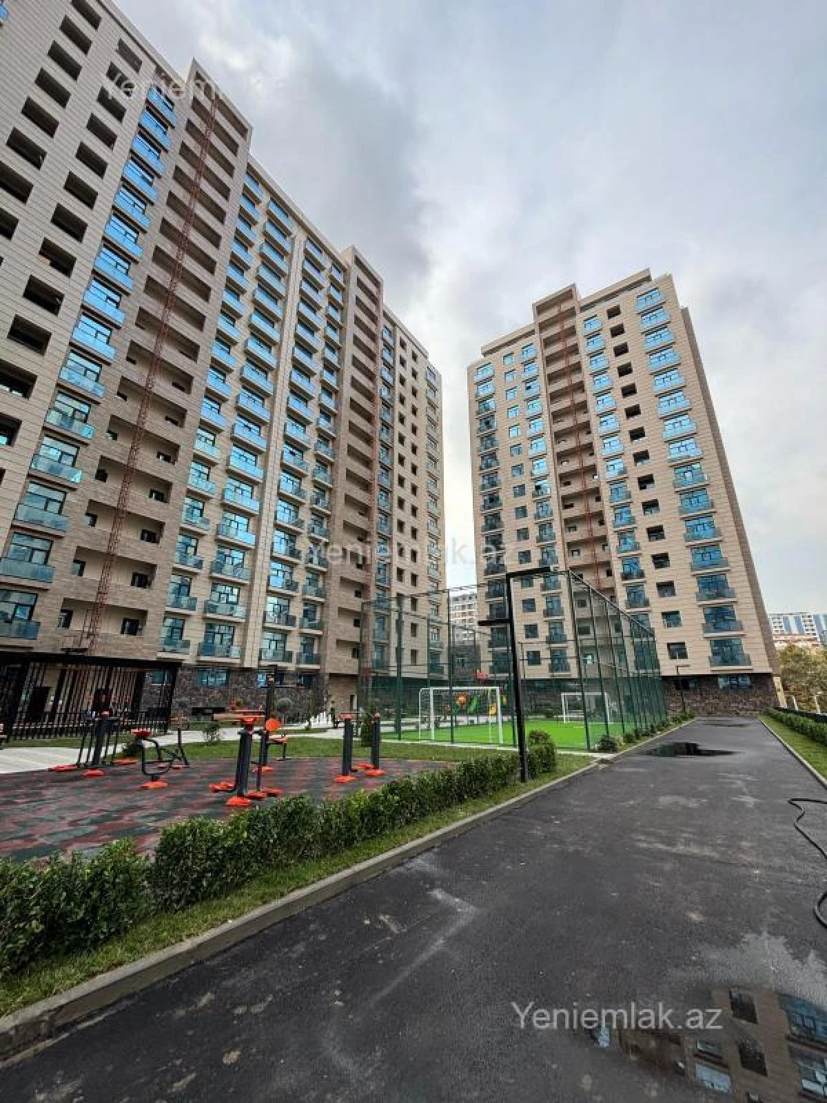 Satılır 4 otaqlı yeni tikili 150 m²