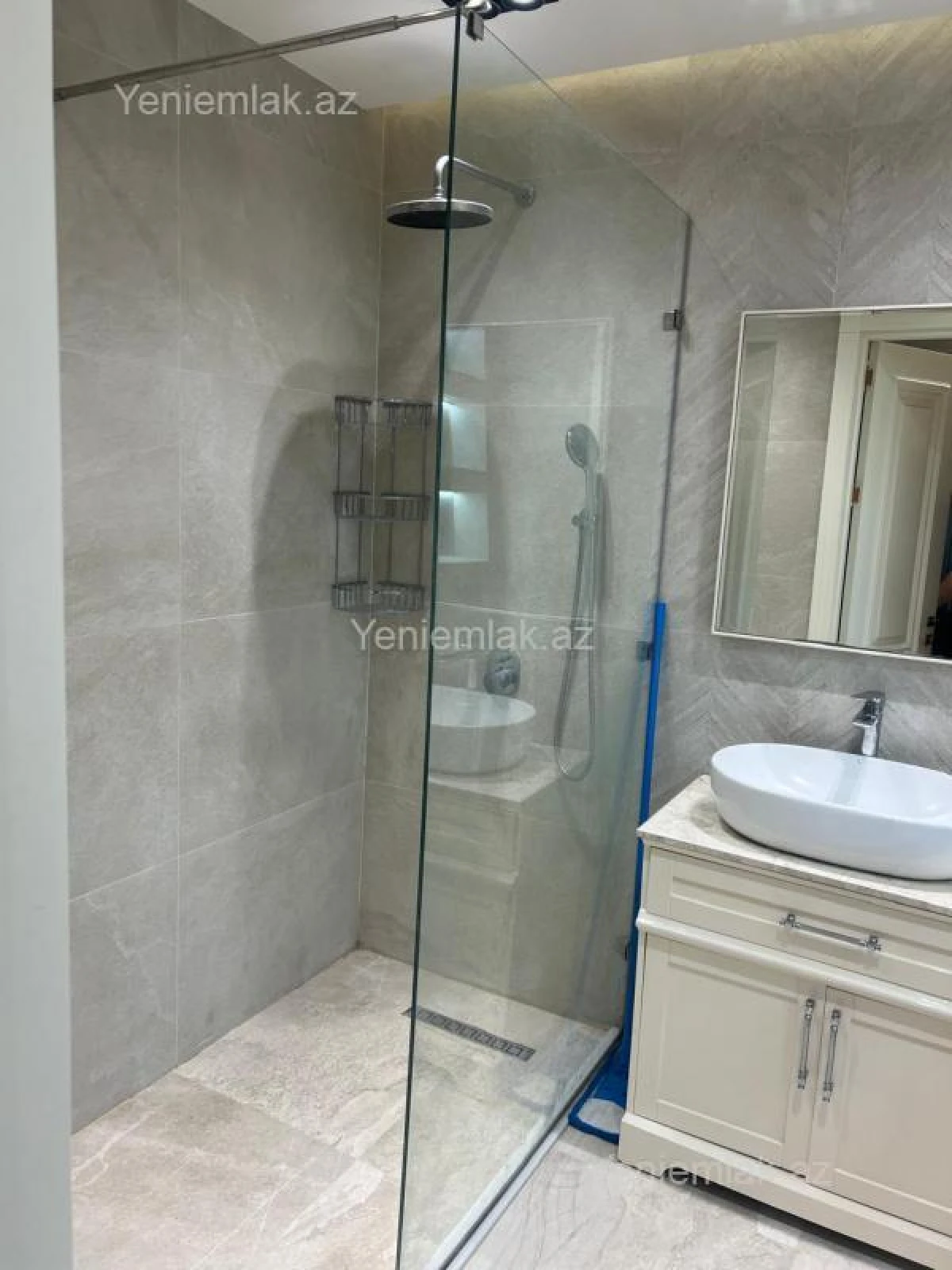 Satılır 3 otaqlı yeni tikili 107 m²
