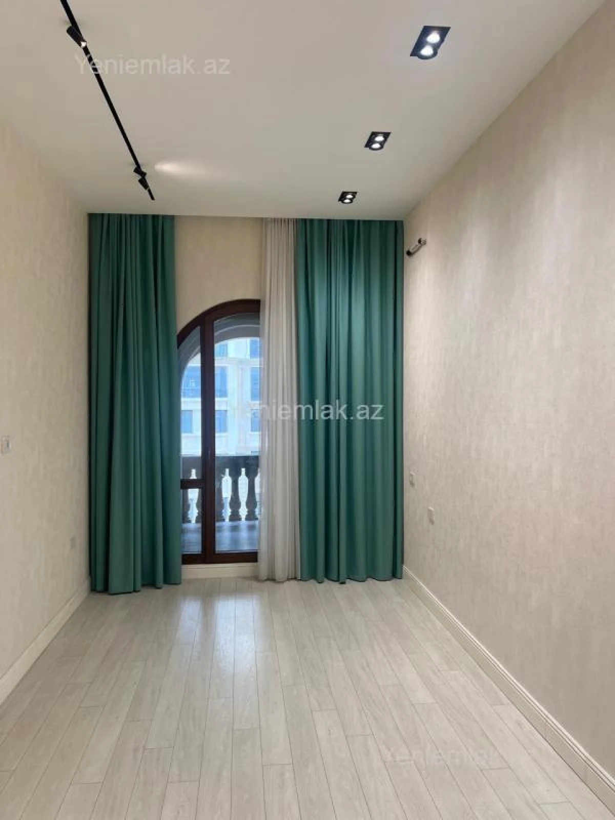 Satılır 3 otaqlı yeni tikili 107 m²